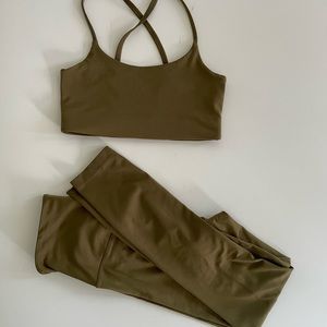 Girlfriend collective set